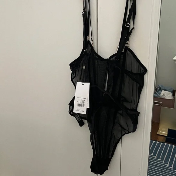 {{bluebella}} Elizabeth Sheer Mesh Bodysuit - Picture 7 of 8